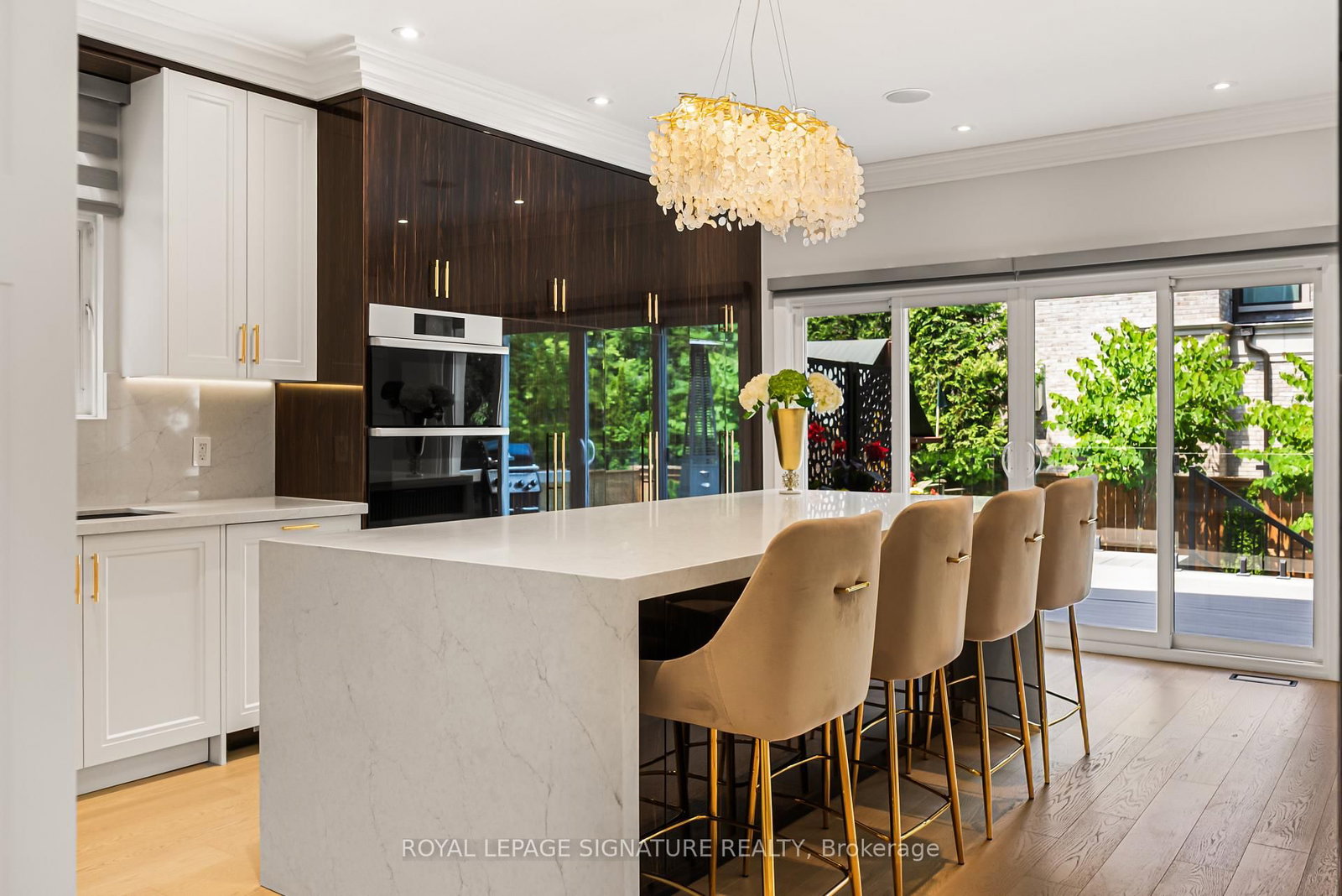 492 Old Orchard Grove • Toronto, ON photo 15