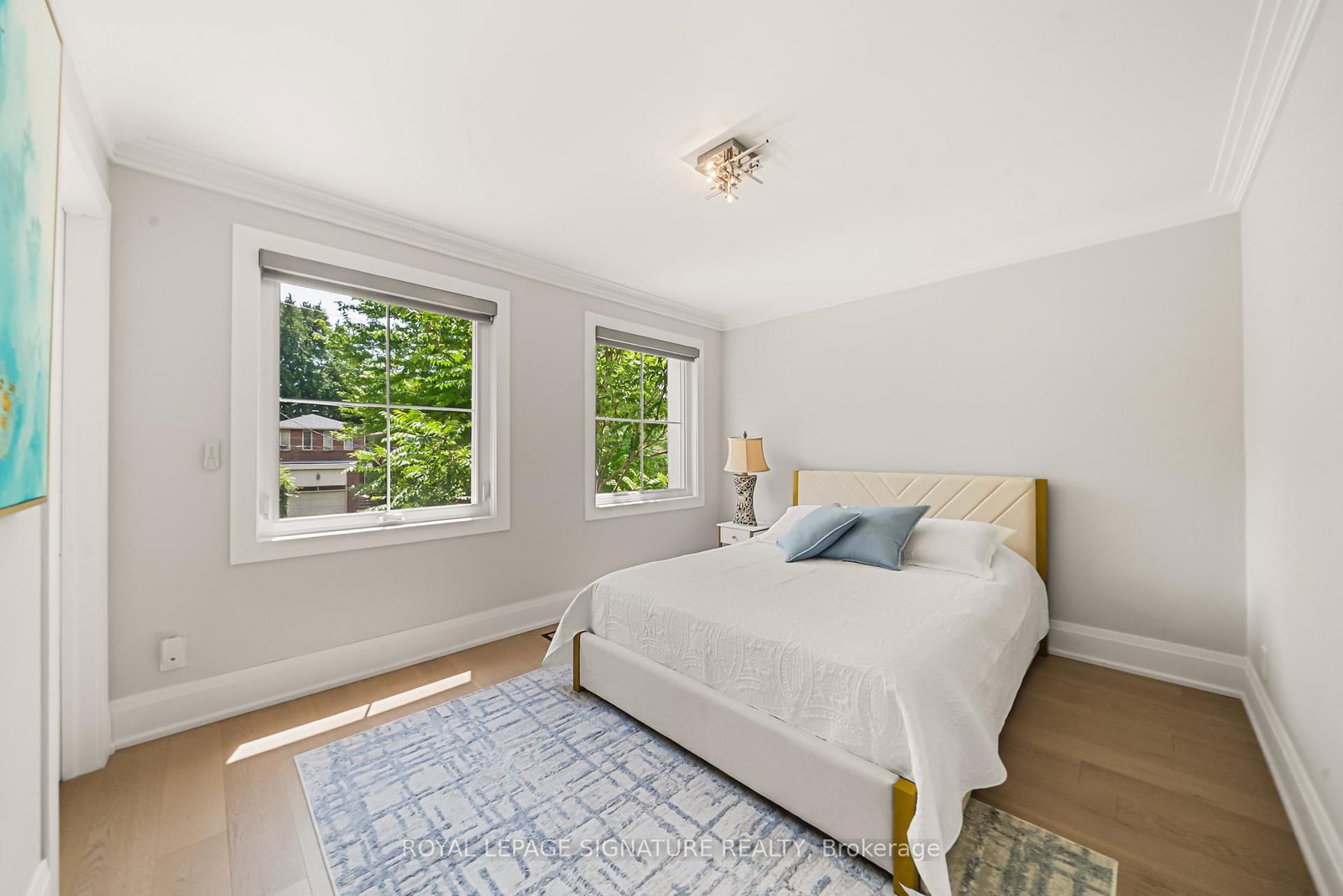 492 Old Orchard Grove • Toronto, ON photo 25