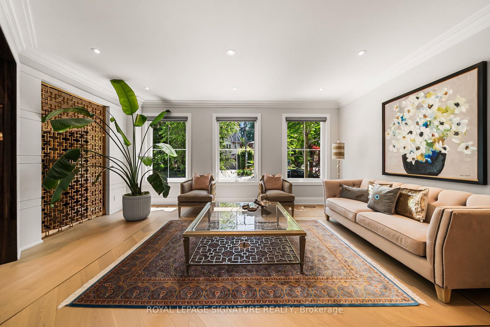 492 Old Orchard Grove • Toronto, ON photo 7