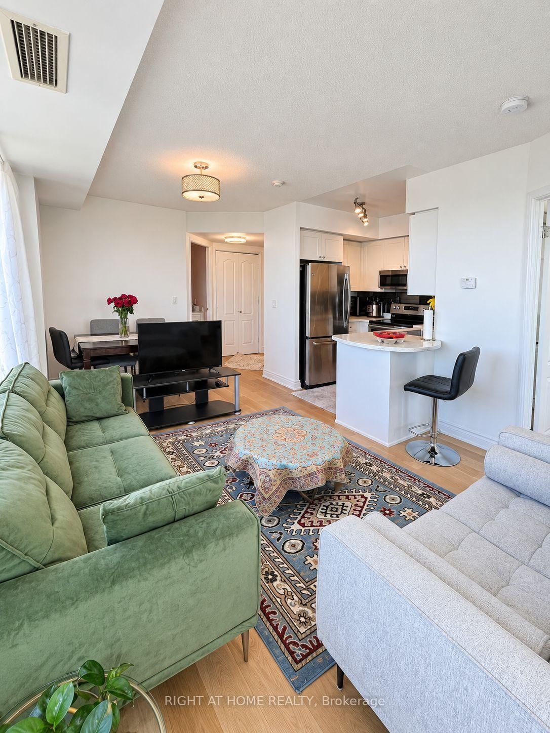 17 Barberry Place E • #2214 • Toronto, ON photo 13