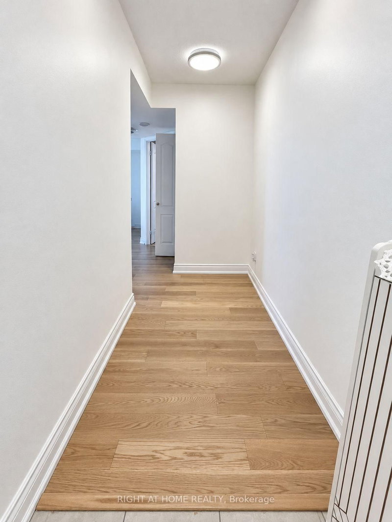 Pl 2214 - 17 Barberry Place E