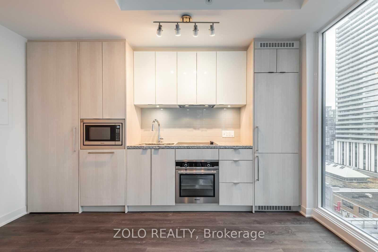 1811-115 Blue Jays Way, Toronto, view 4