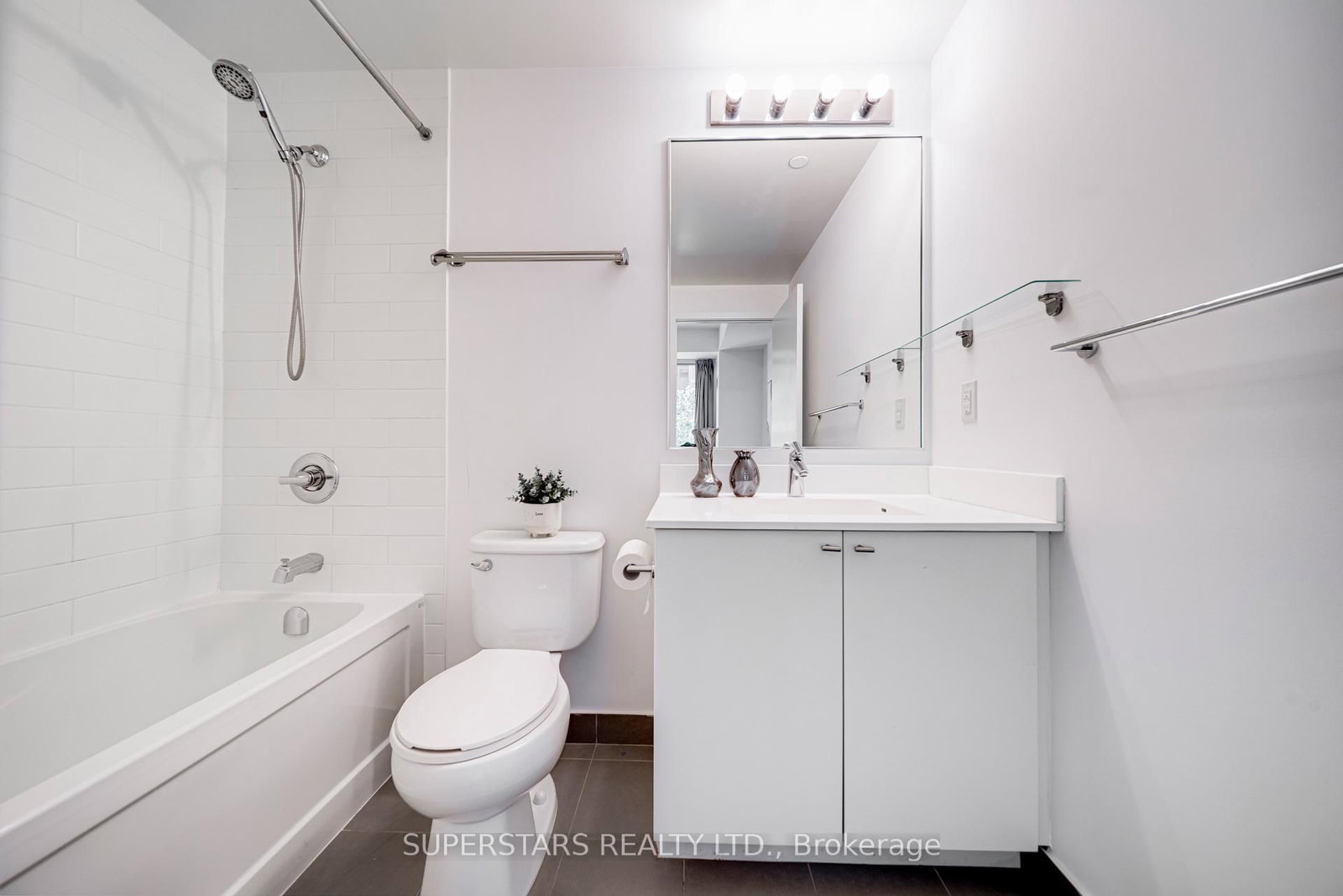 18 Rean Drive • #218 • Toronto, ON photo 13