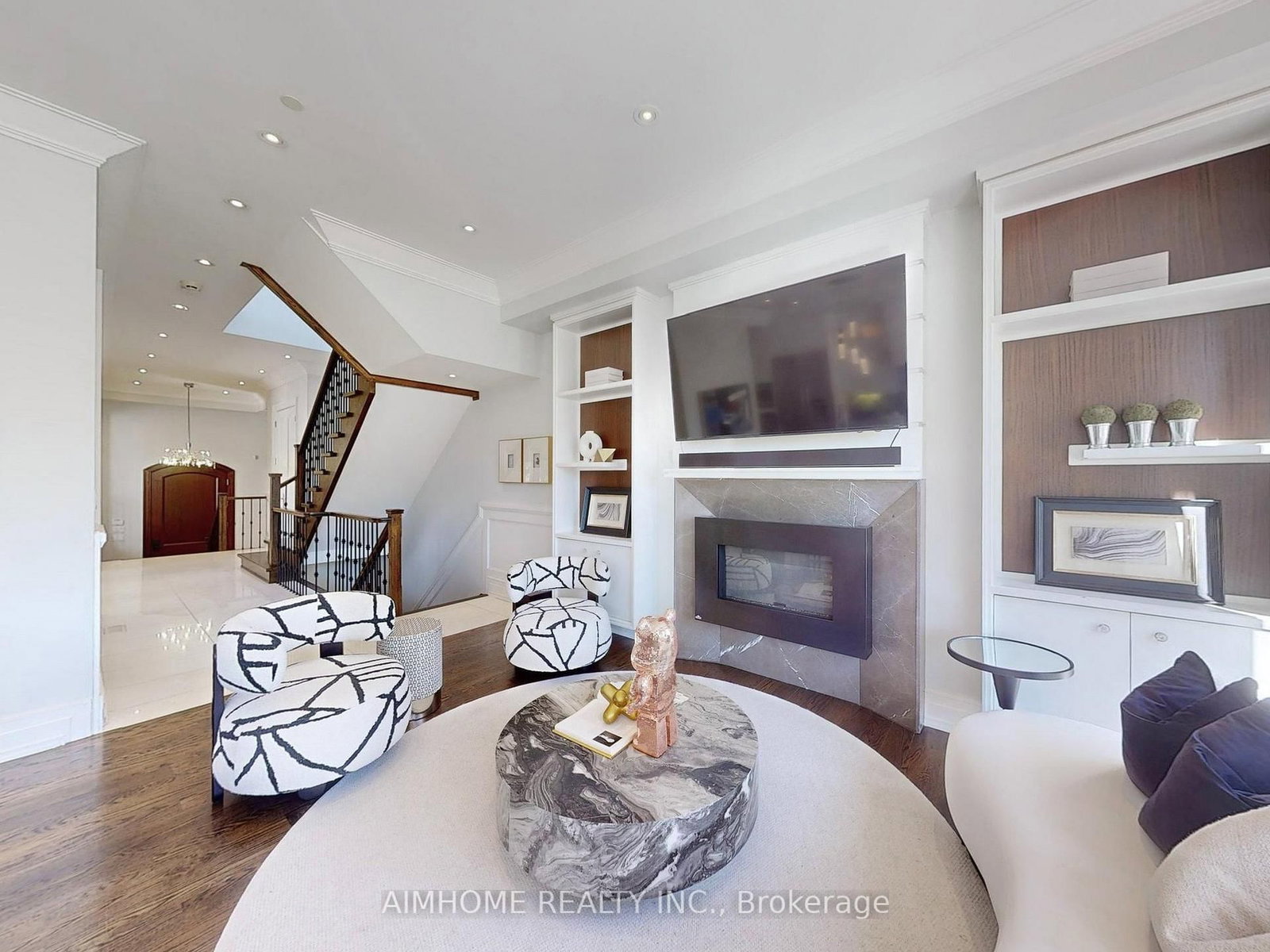 143 Kingsdale Avenue • Toronto, ON photo 10