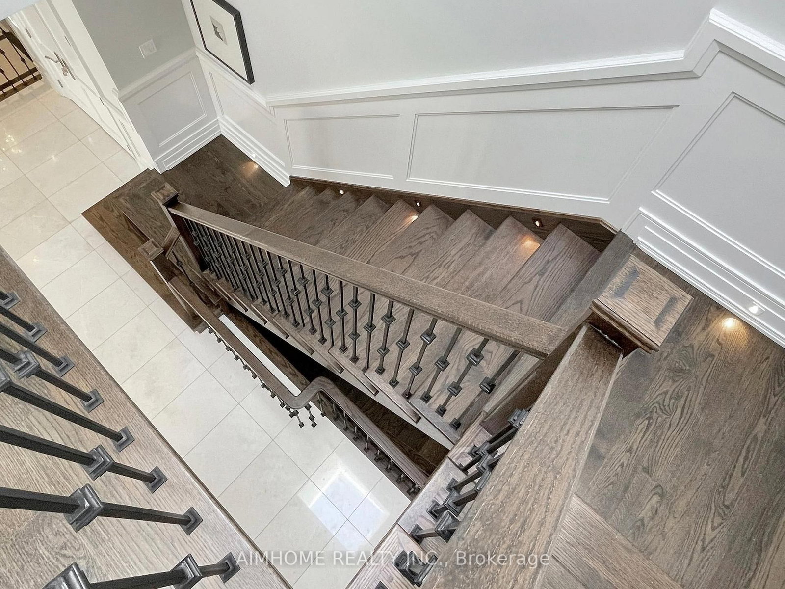 143 Kingsdale Avenue • Toronto, ON photo 16