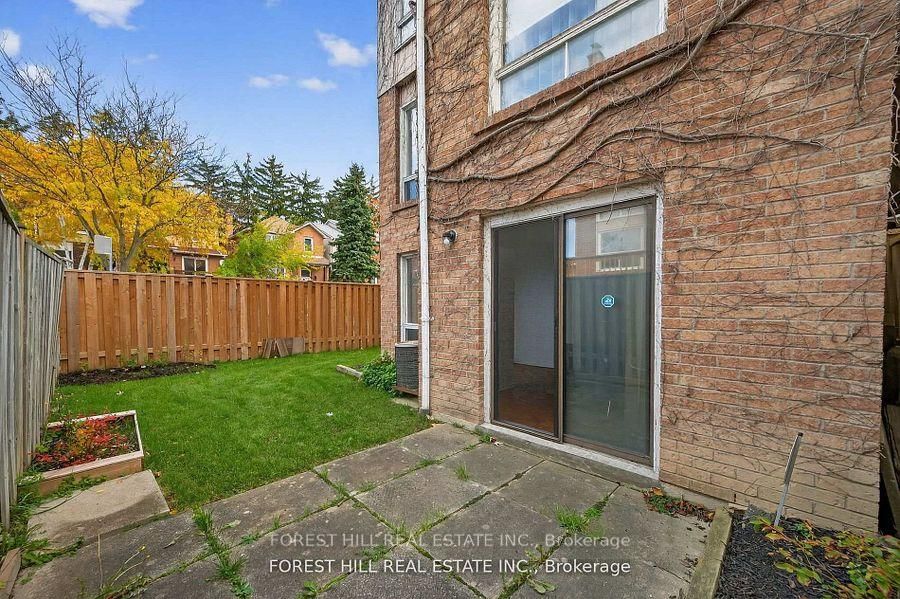 38 Carnival Court • Toronto, ON photo 23
