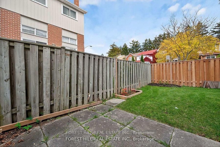 38 Carnival Court • Toronto, ON photo 24