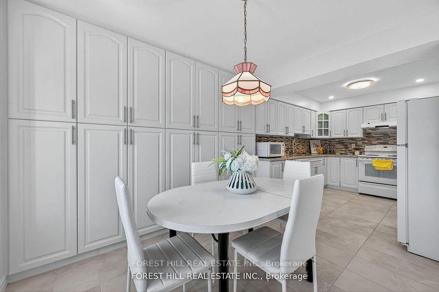 38 Carnival Court • Toronto, ON photo 5