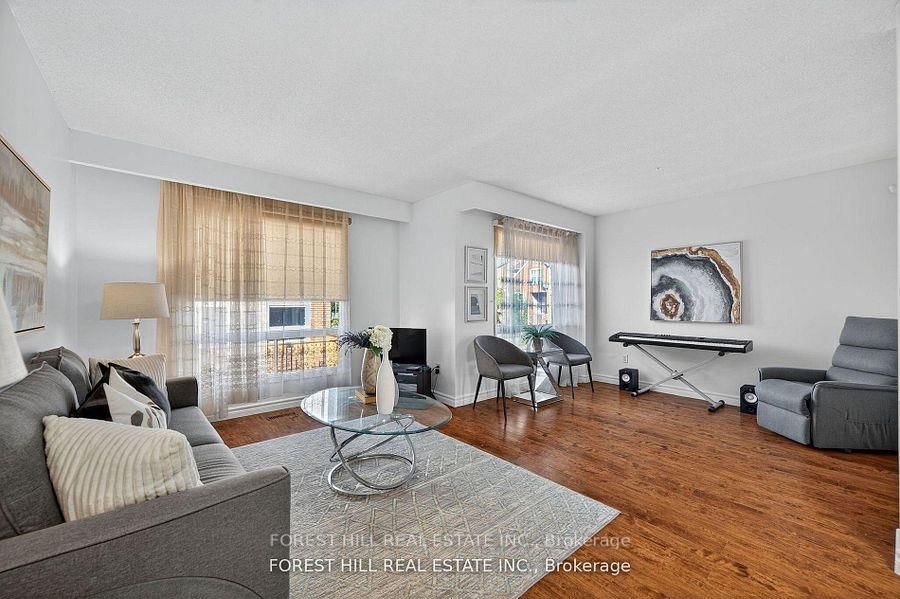 38 Carnival Court • Toronto, ON photo 8