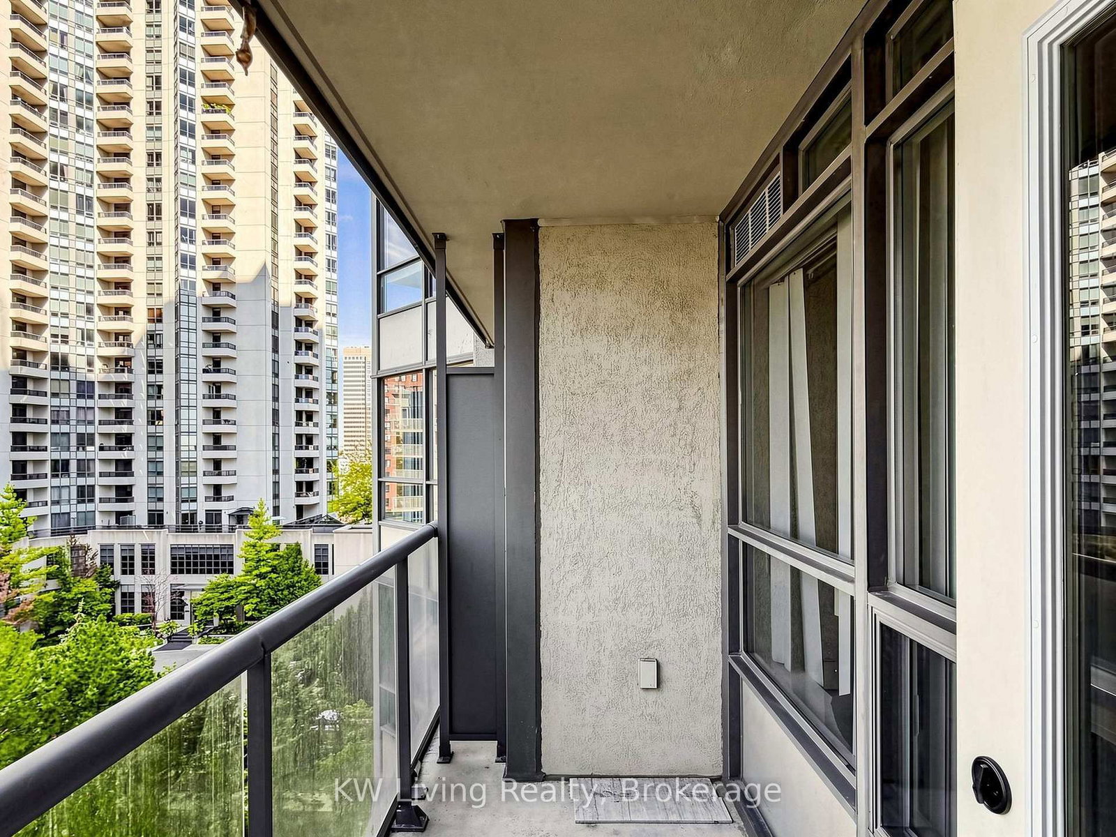 10 Northtown Way • #609 • Toronto, ON photo 19