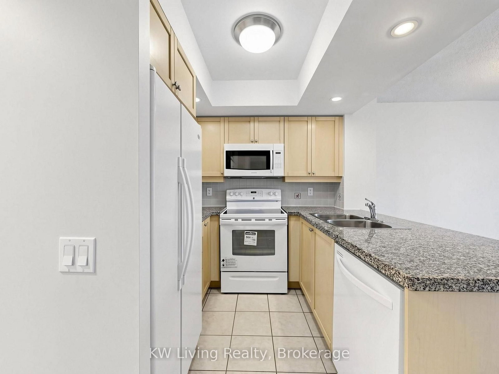 10 Northtown Way • #609 • Toronto, ON photo 8