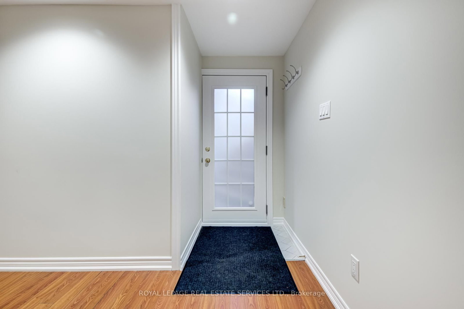 LOWER - 127 Rusholme Road E, Toronto 5