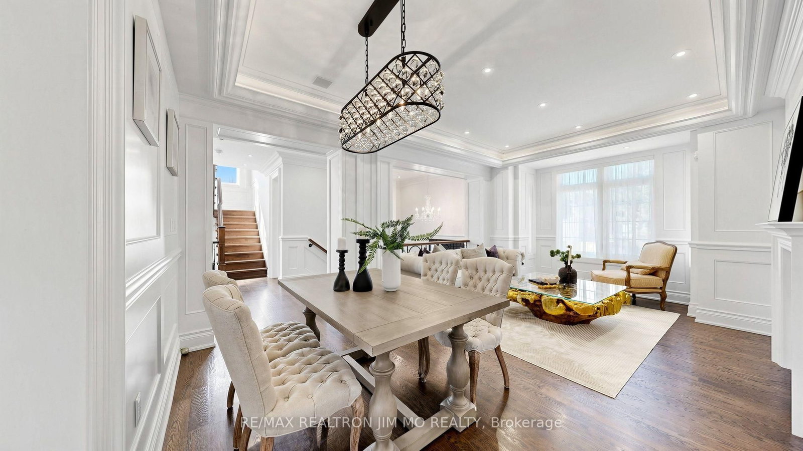 189 Empress Avenue • Toronto, ON photo 8