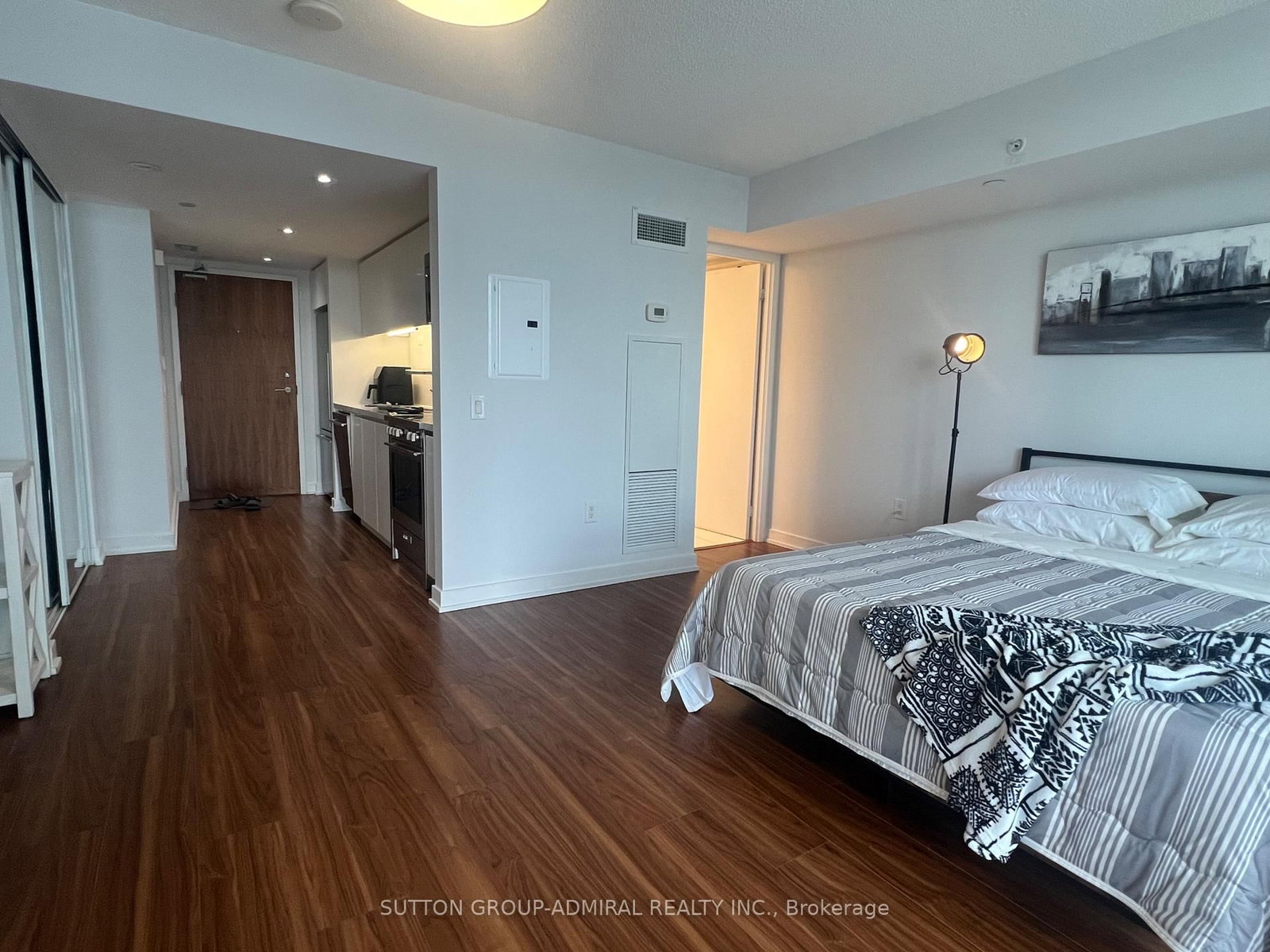 75 Queens Wharf Road • #1709 • Toronto, ON photo 11
