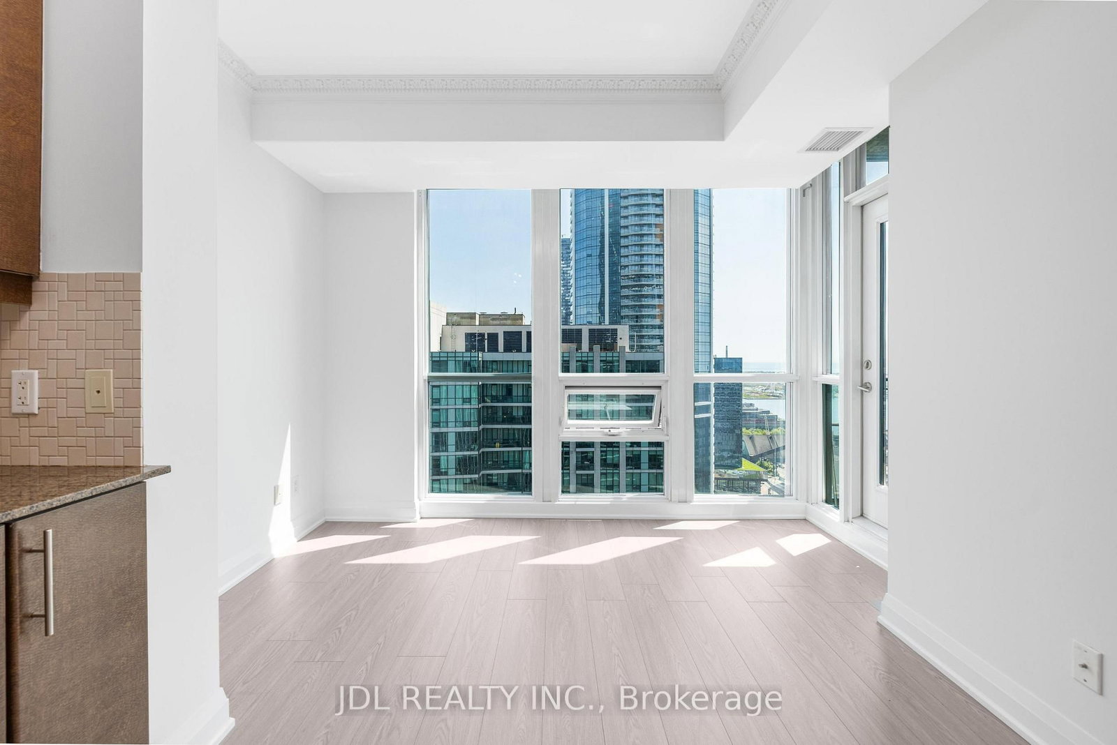 16 Harbour Street • #4006 • Toronto, ON photo 16