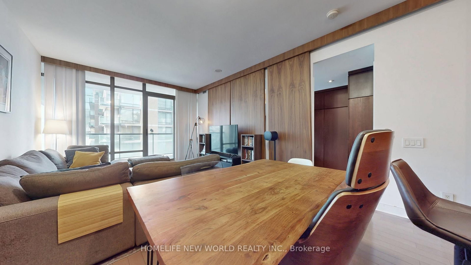18 Yorkville Avenue • #312 • Toronto, ON photo 12