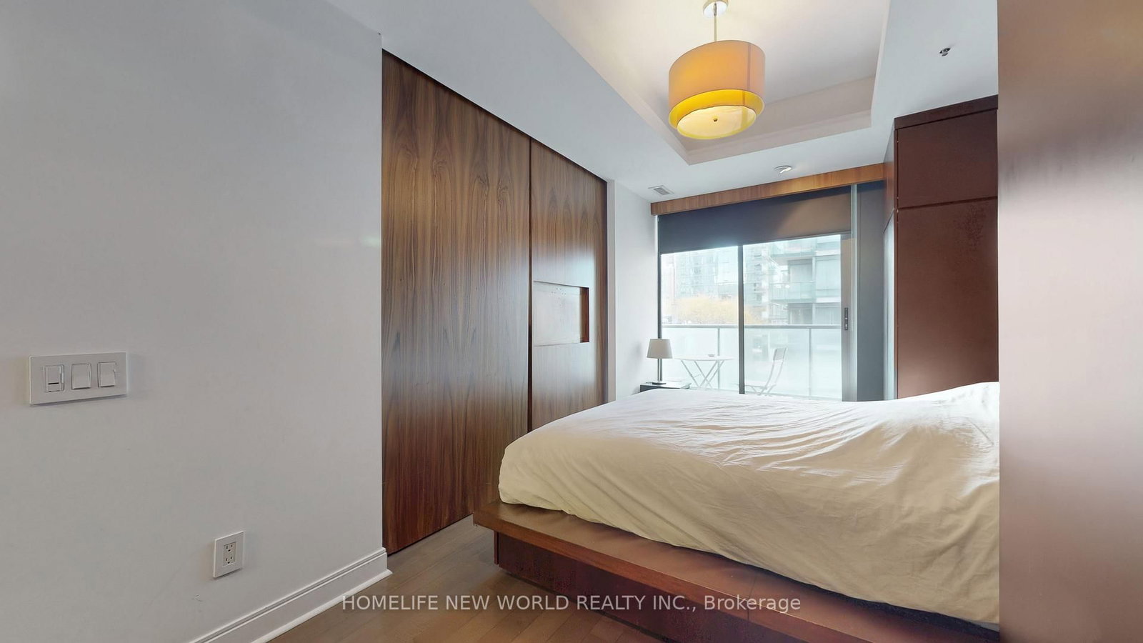 18 Yorkville Avenue • #312 • Toronto, ON photo 17