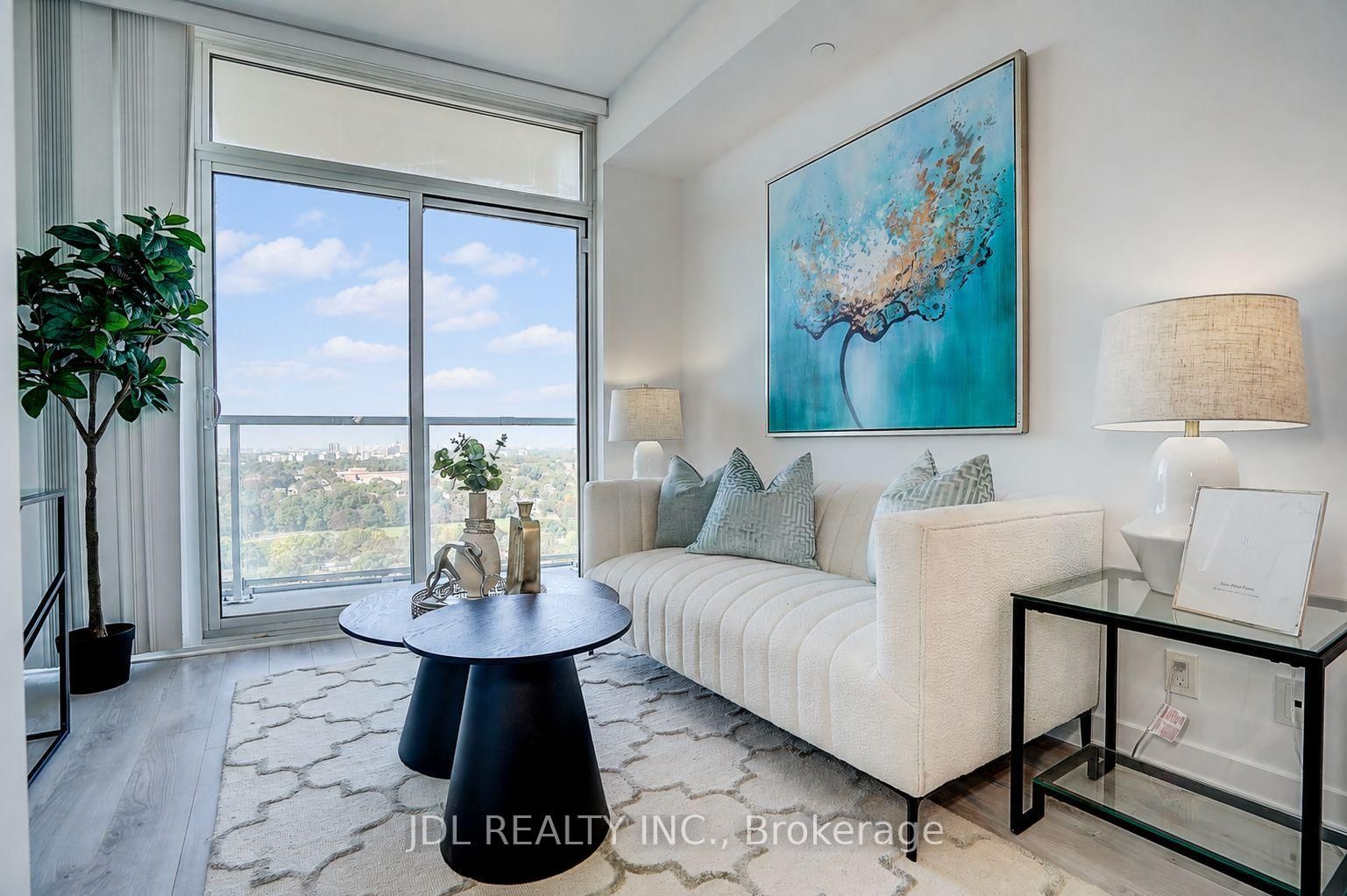 33 Helendale Avenue • #1811 • Toronto, ON photo 15