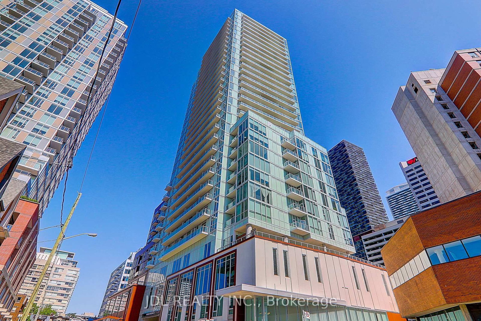 33 Helendale Avenue • #1811 • Toronto, ON photo 39