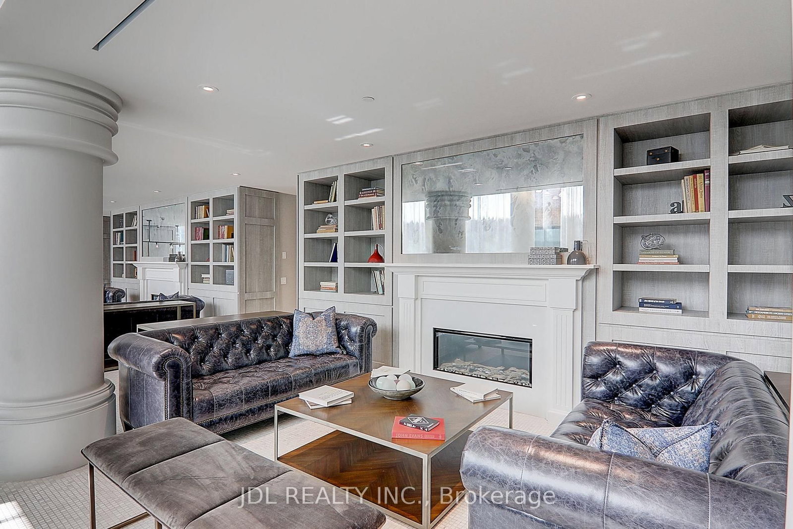 33 Helendale Avenue • #1811 • Toronto, ON photo 49