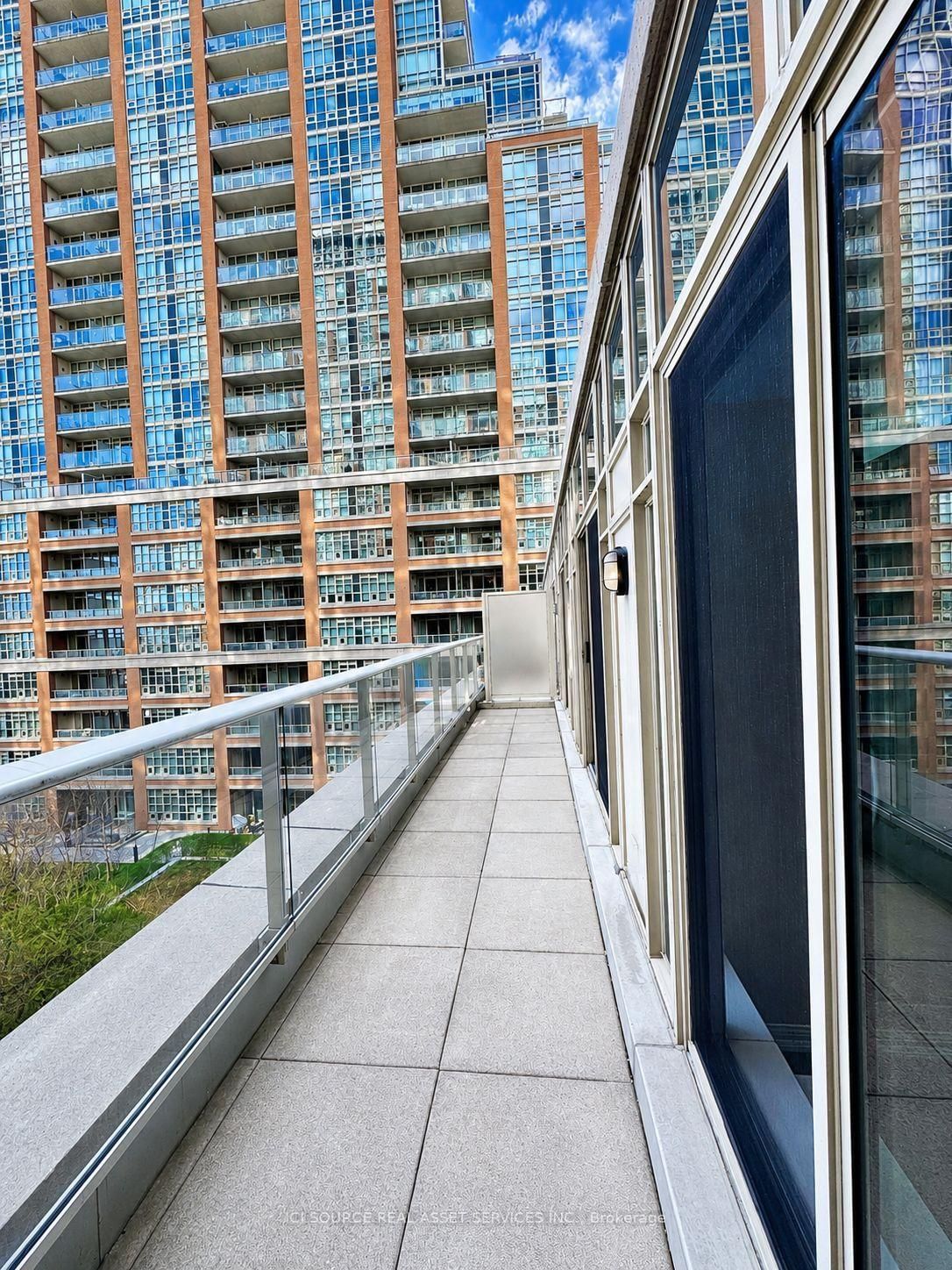 85 East Liberty Street • #725 • Toronto, ON photo 17