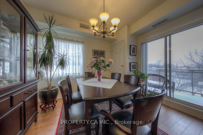 301 - 778 Sheppard Avenue W