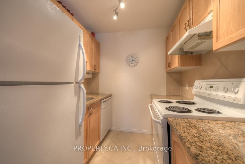 778 Sheppard Avenue W • #301 • Toronto, ON photo 8