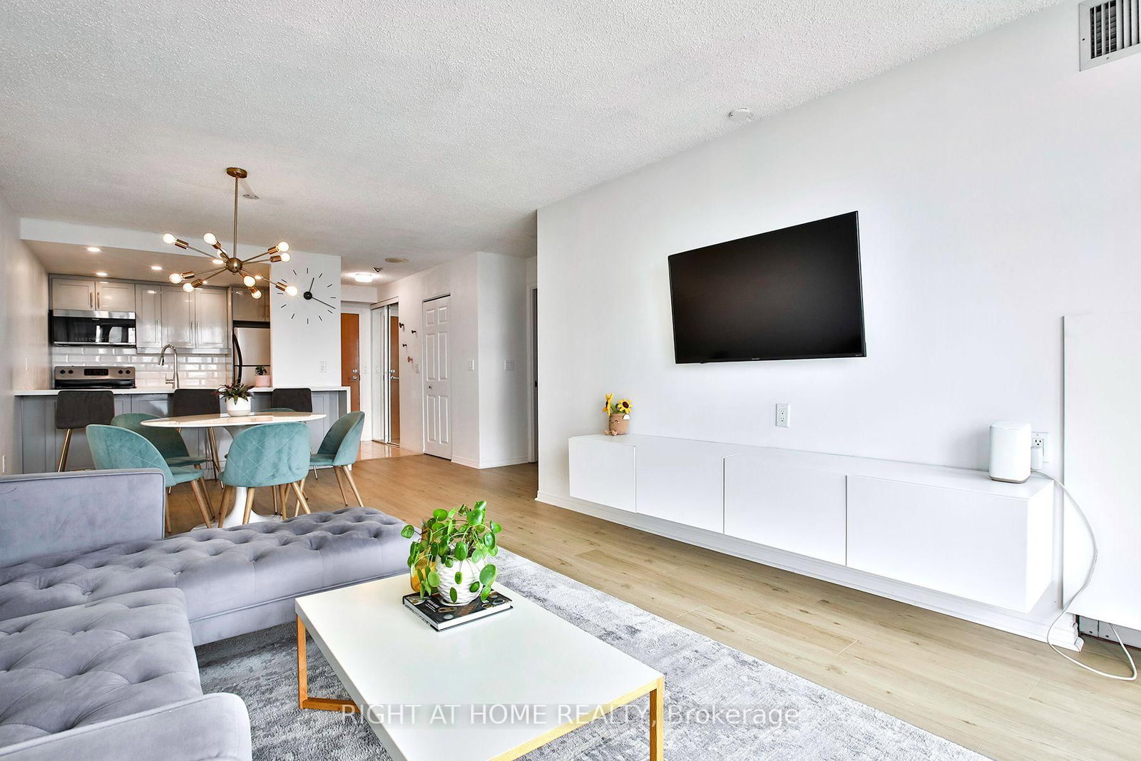7 Concorde Place • #2212 • Toronto, ON photo 10