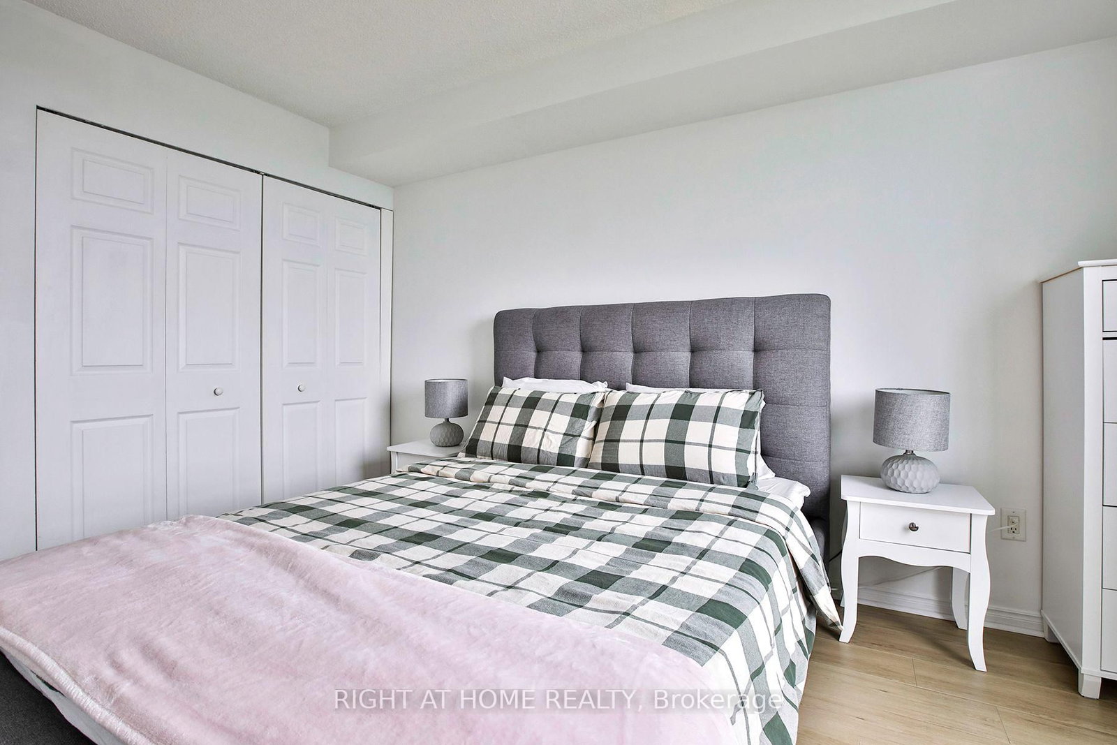 7 Concorde Place • #2212 • Toronto, ON photo 17