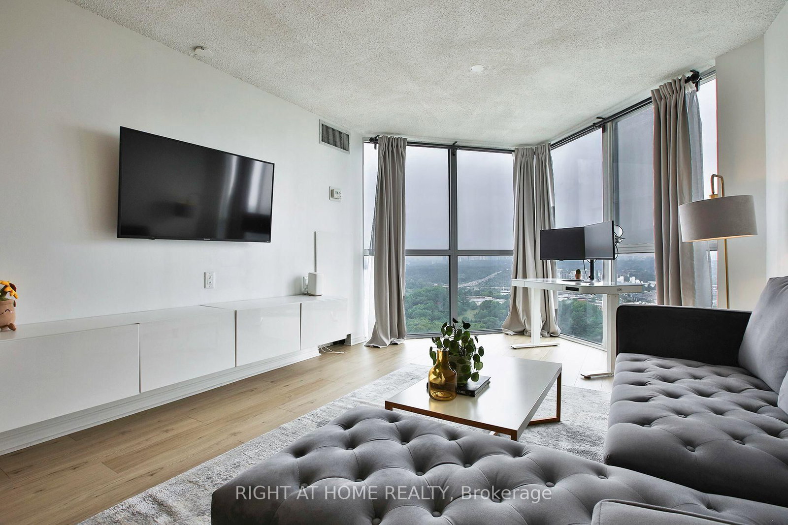 7 Concorde Place • #2212 • Toronto, ON photo 27