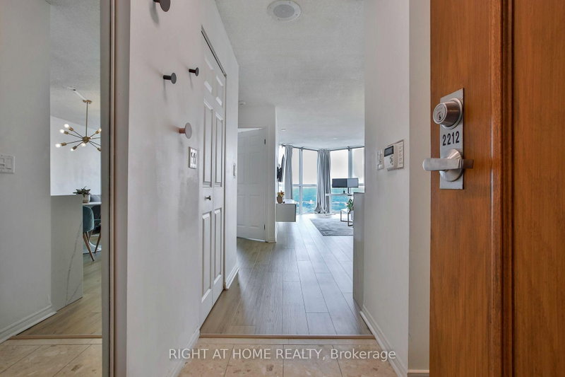 2212 - 7 Concorde Place