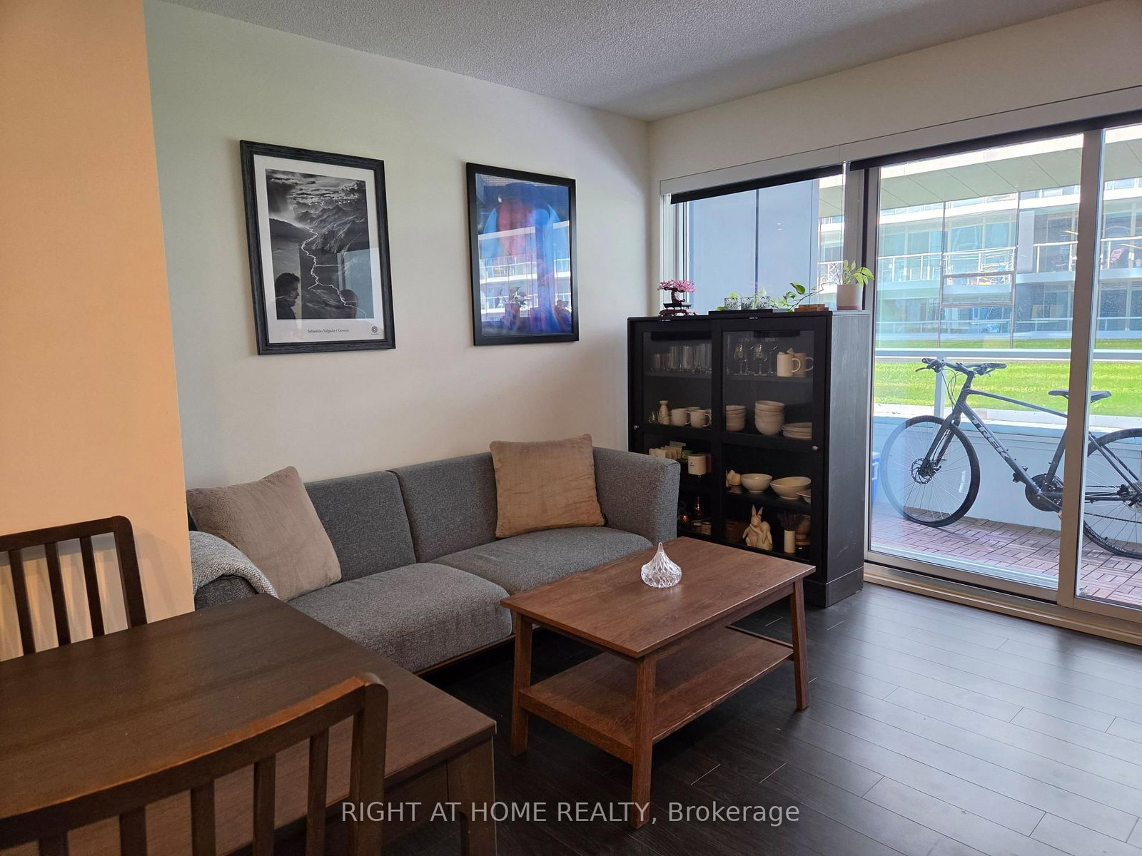 17 Bathurst Street • #602 • Toronto, ON photo 1