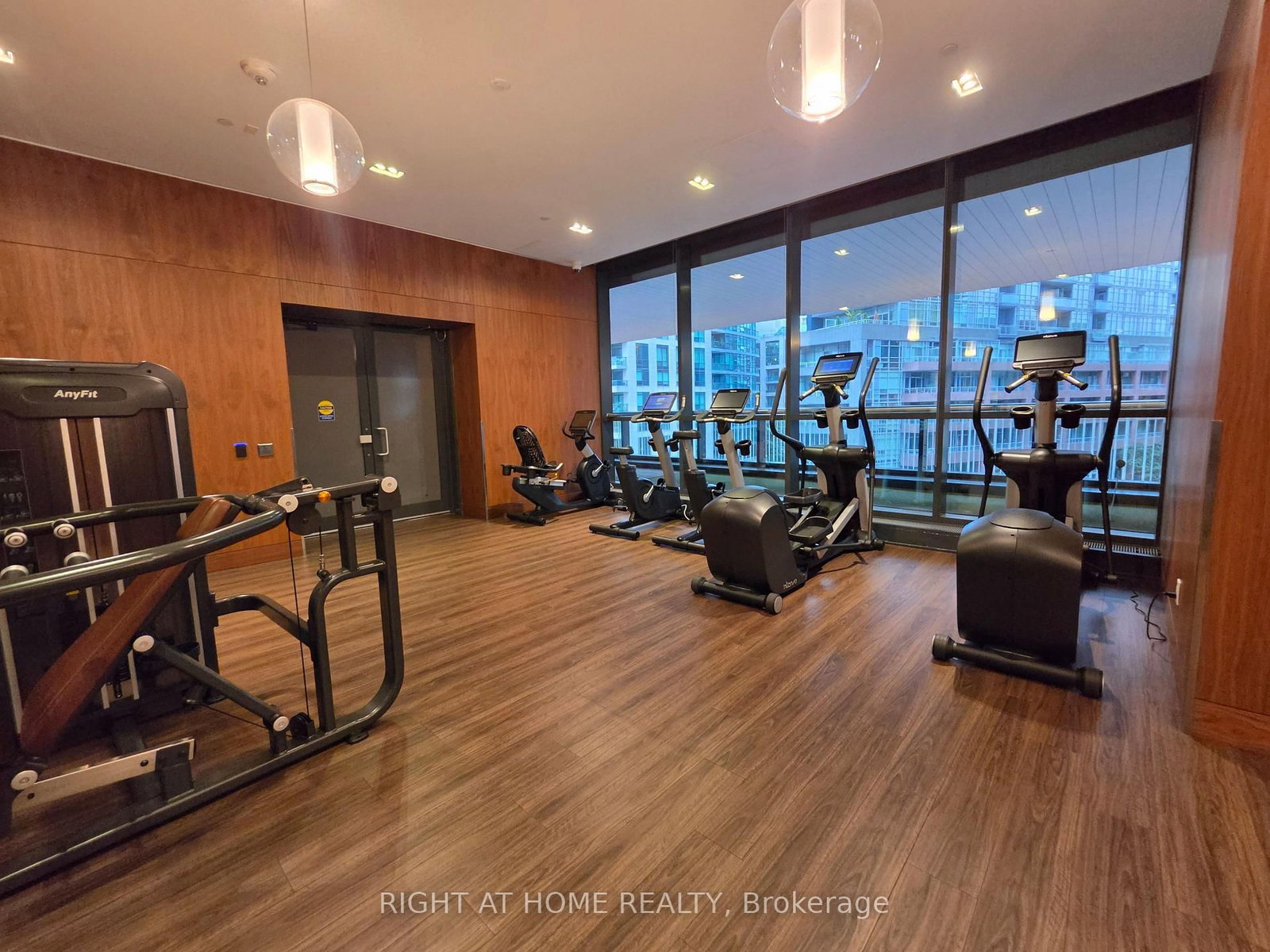 17 Bathurst Street • #602 • Toronto, ON photo 15