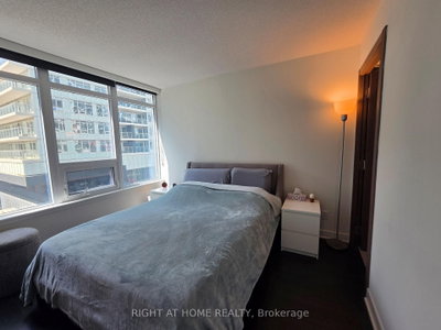 17 Bathurst Street • #602 • Toronto, ON photo 5