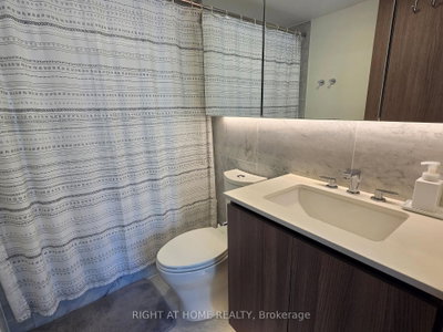 17 Bathurst Street • #602 • Toronto, ON photo 9