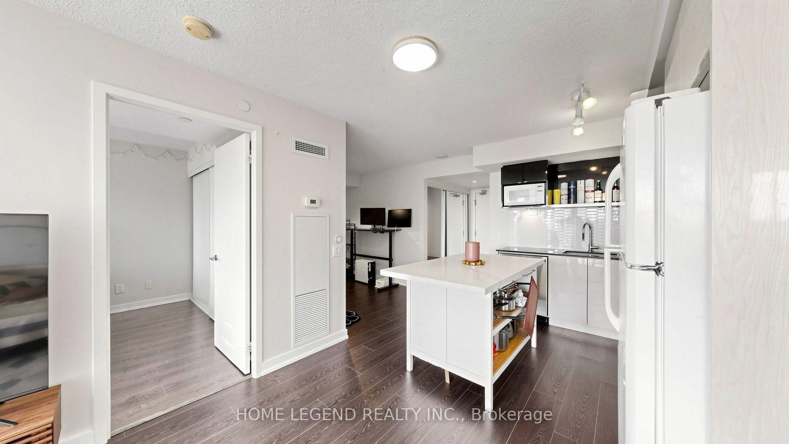 72 Esther Shiner Boulevard • #2205 • Toronto, ON photo 17