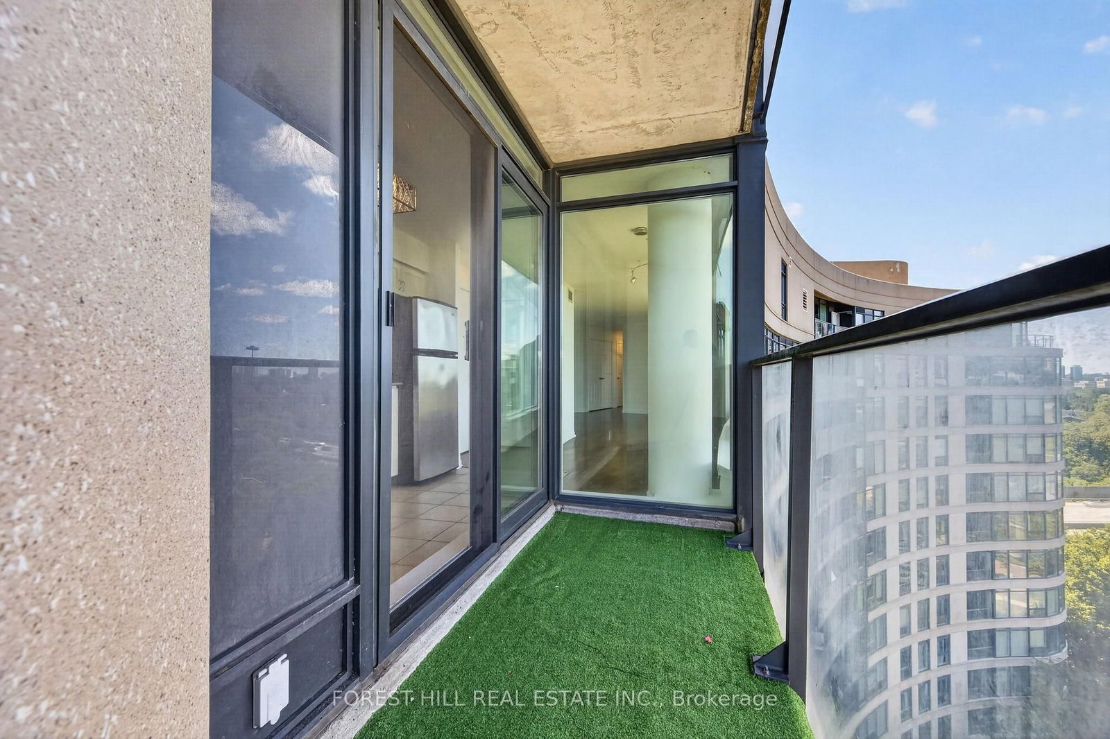 18 Valley Woods Road • #PH310 • Toronto, ON photo 20