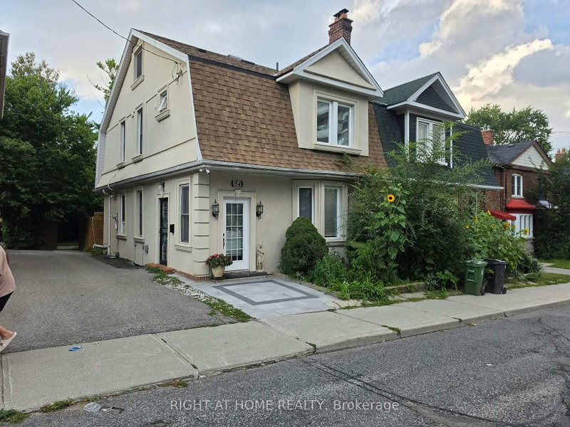 154 Davisville Avenue