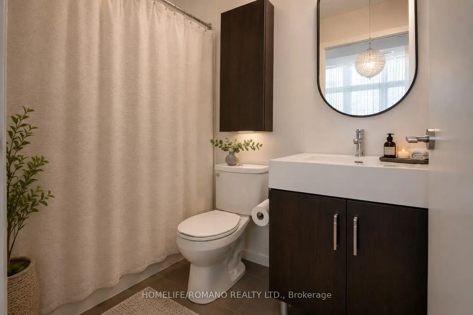 112 George Street • #535 • Toronto, ON photo 13