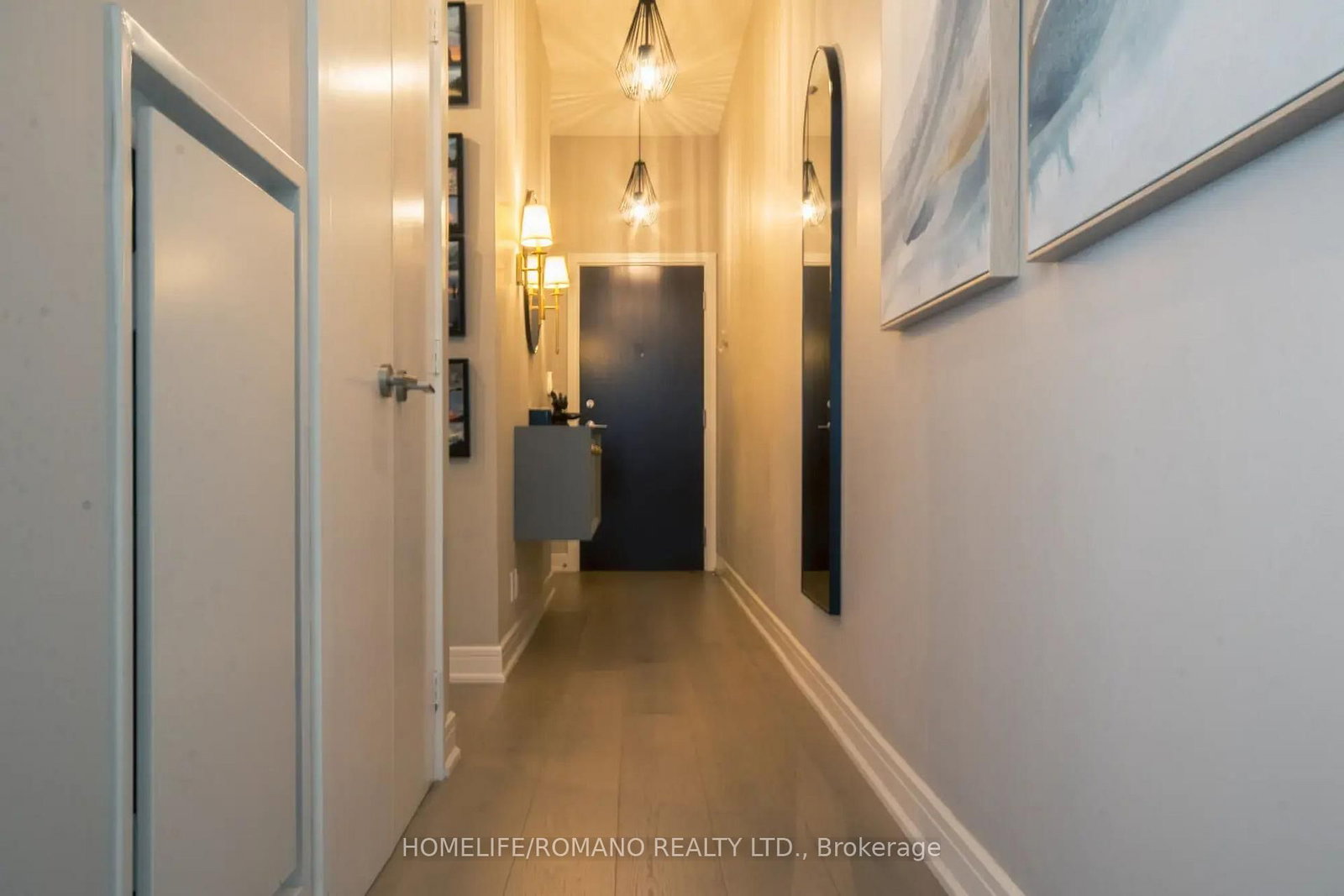 112 George Street • #535 • Toronto, ON photo 4