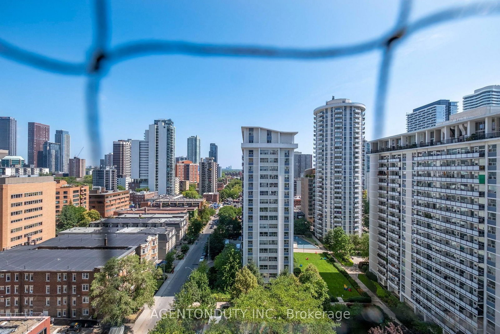 25 Maitland Street • #1602 • Toronto, ON photo 24