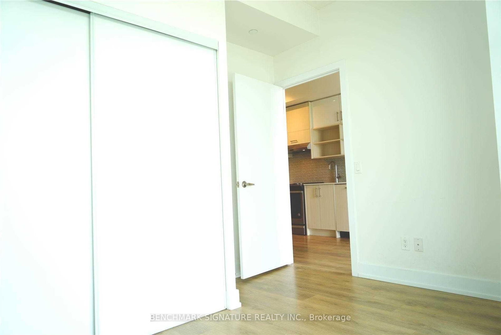 907-128 Fairview Mall Dr, Toronto, view 11