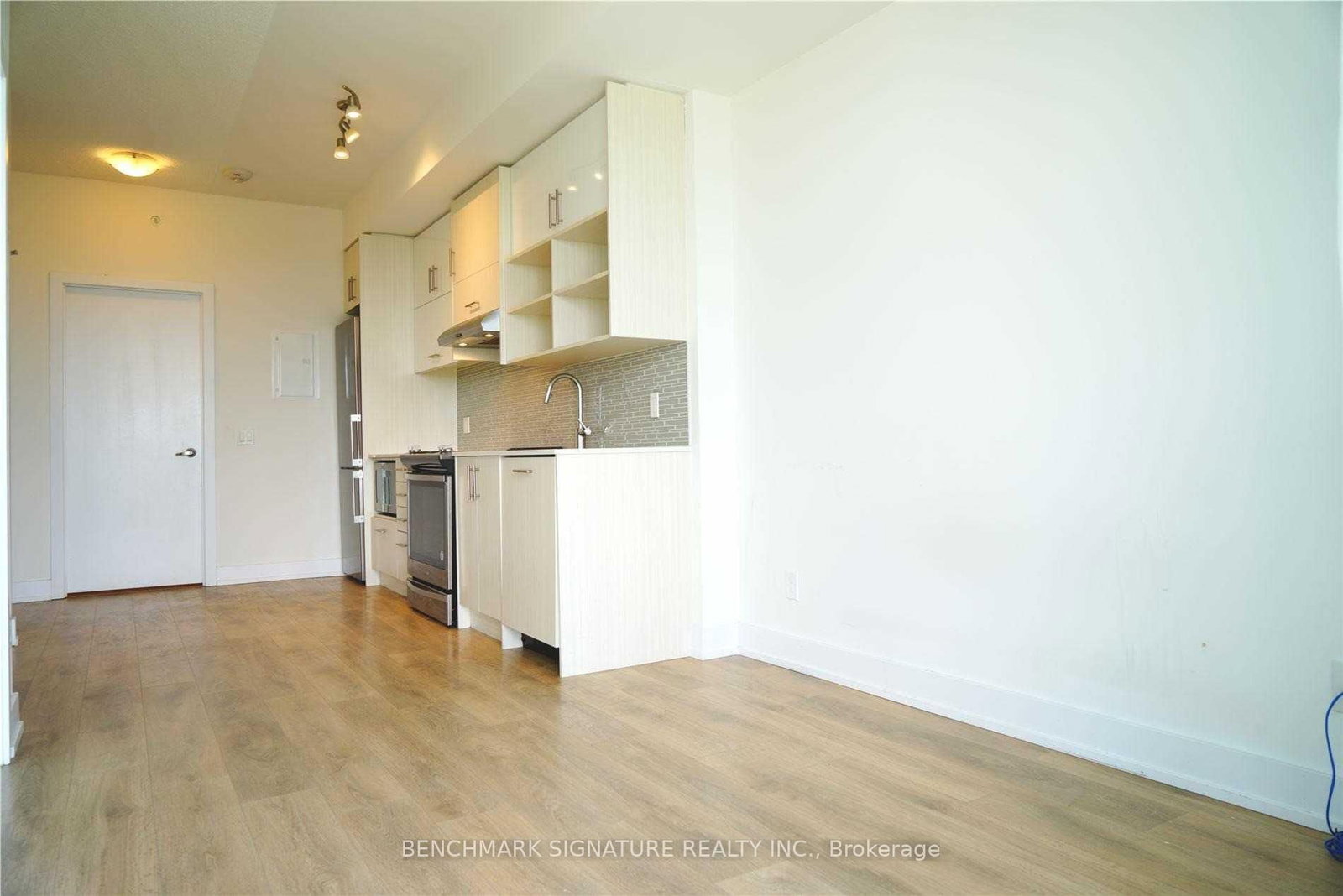 907-128 Fairview Mall Dr, Toronto, view 7