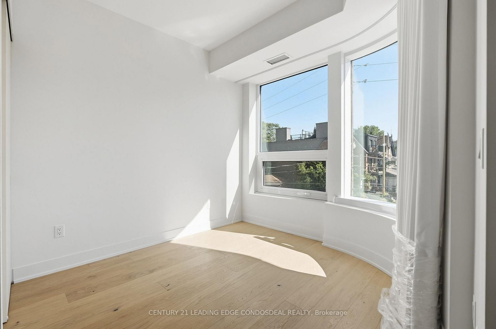 207-322 Dupont St, Toronto, view 12