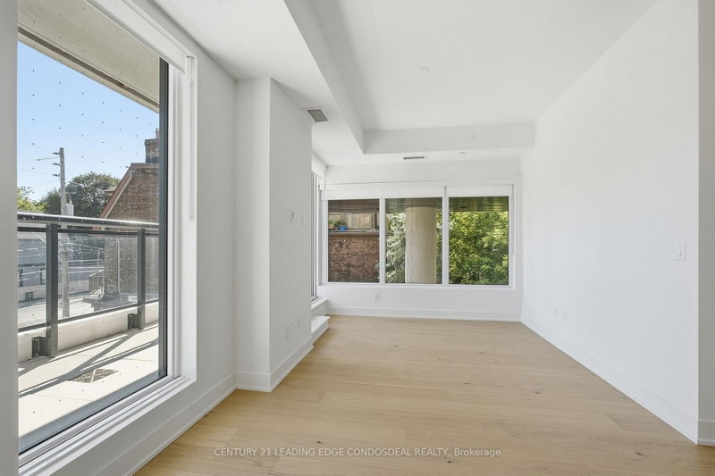 207 - 322 Dupont Street