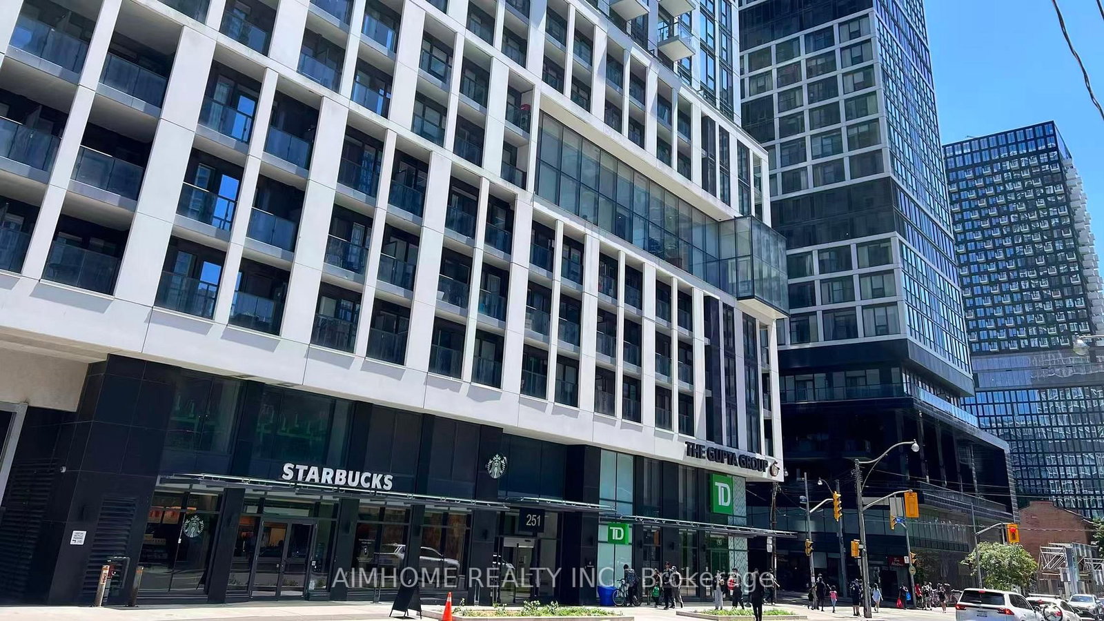 2803-251 Jarvis St, Toronto, view 2