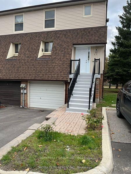 11 Yellow Birch Way