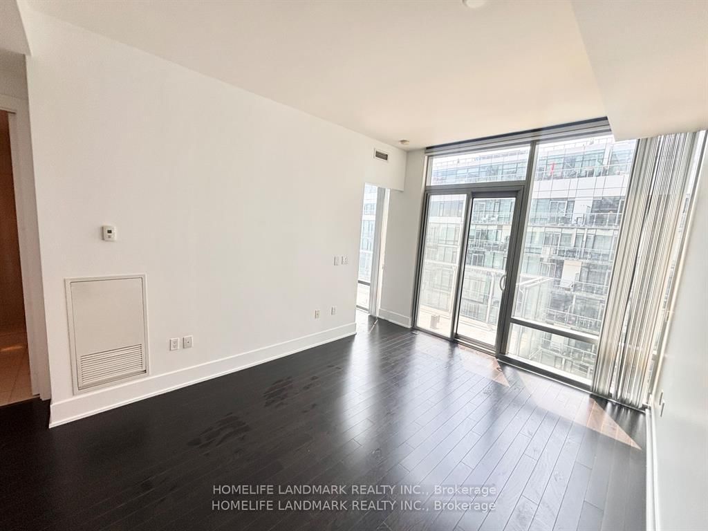 39 Queens Quay E • #1029 • Toronto, ON photo 11