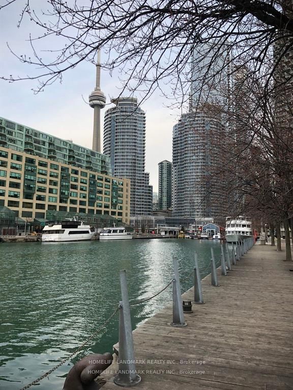 39 Queens Quay E • #1029 • Toronto, ON photo 32