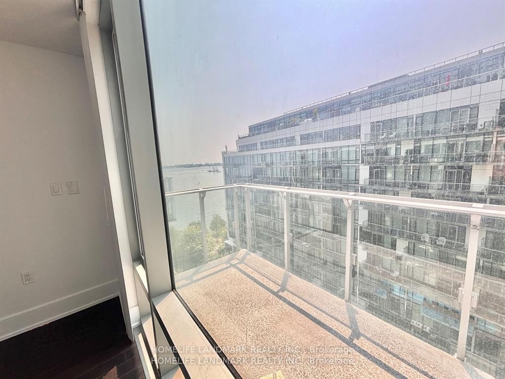 39 Queens Quay E • #1029 • Toronto, ON photo 4